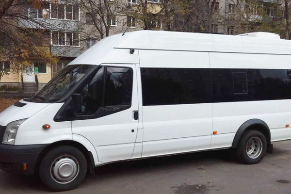 Описание автобуса Ford Transit, 18 мест